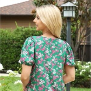 ***LAST ONE***NWOT GREEN PINK FLORAL SQUARE NECKLINE TOP